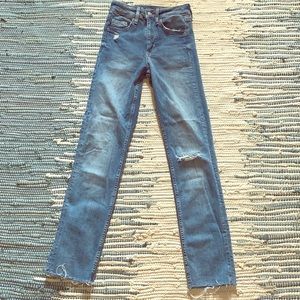 H&M size 25 light wash denim
